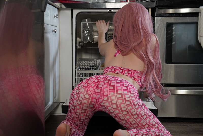 Retro theme 💝 your hot step mom makes you breakfast and .. d.. 27