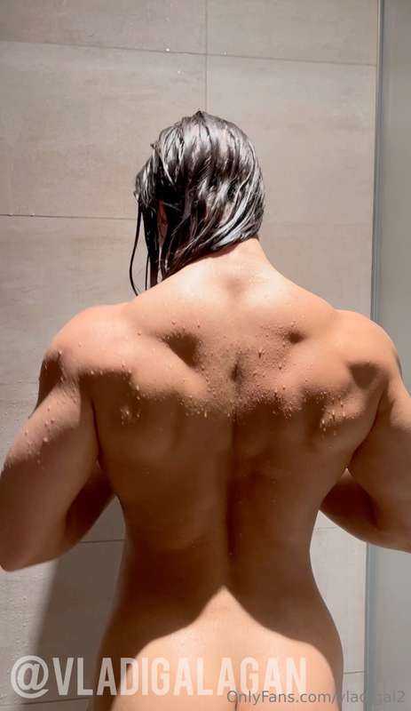 One of my all-time favorite shower videos… honestly, how cou..