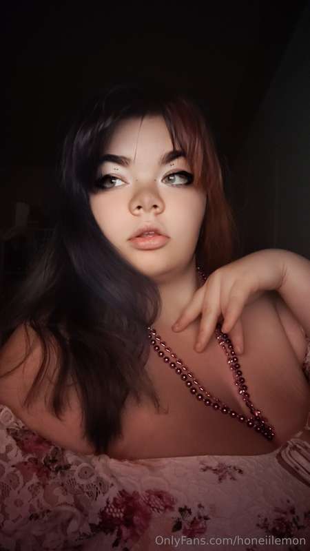 Honeiilemonn - Onlyfans - 10 Jan, 2025 5