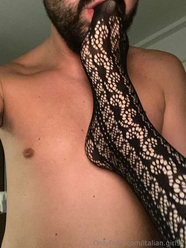 Cosa ne pensi dei miei piedini ☺️😛!? 😘🔥 2