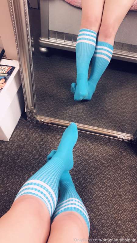 Flippers 🐬 & Girl 🐔 3