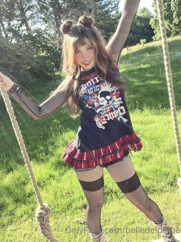 Please swing me !! 🥺 28