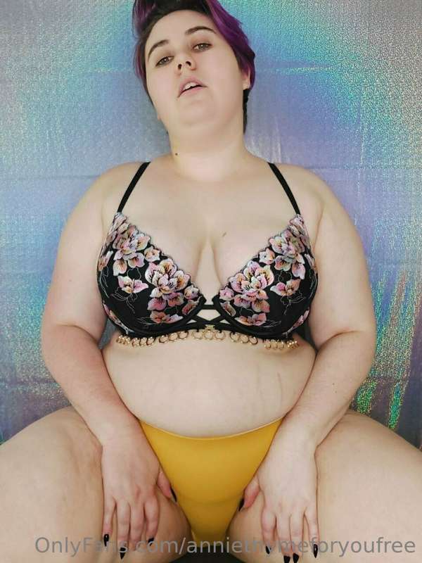 If you wanna get naughty, dm me!
