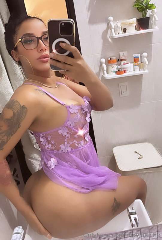 Roxylaleche - Onlyfans - 2025-01-07T22:10:24