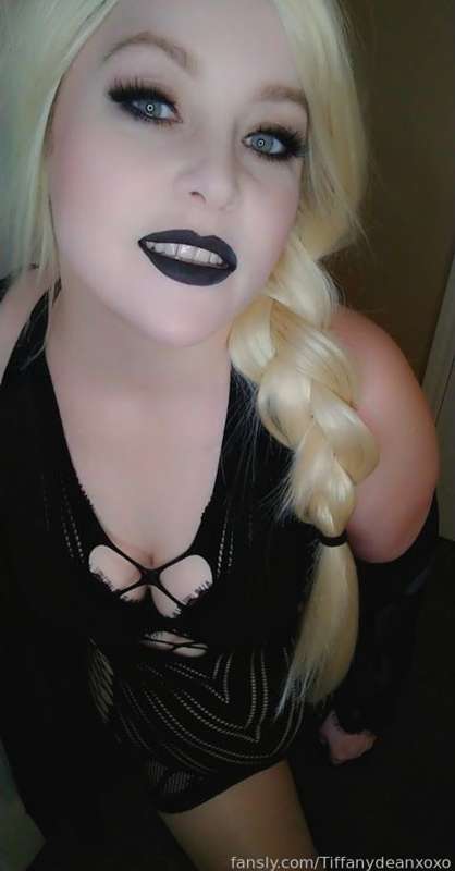 Tiffanydeanxoxo - Fansly - 17 Jun, 2022 16