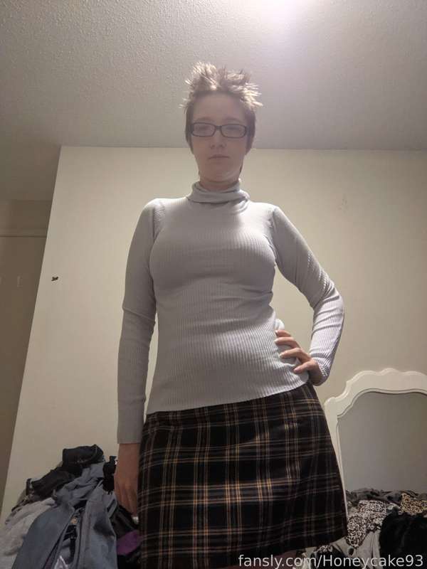 Honeycake93 - Fansly - 16 Oct, 2023