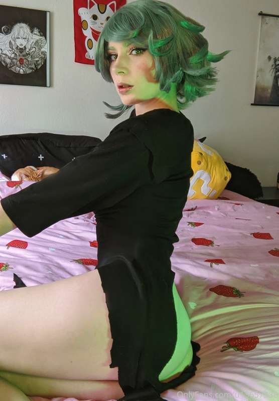 Ya know tatsumaki canonly doesn't wear underwear