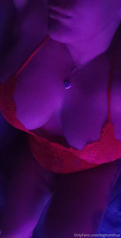 Aim here 💦💦💦