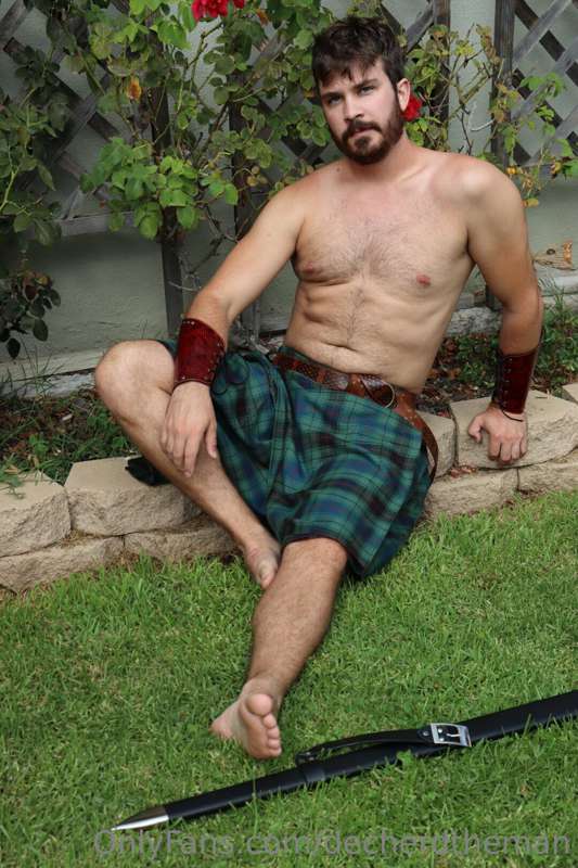 Playing with my dick under my kilt