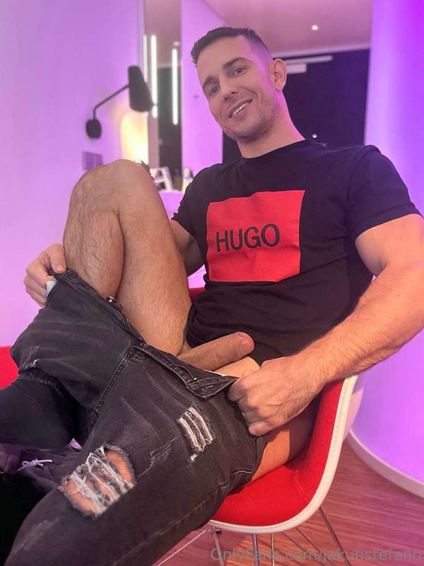 I love to go commando sometimes😅 how about you?
Im back in C..