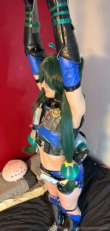 Qingyi from ZZZ may need some recharging this weekend, which.. 11