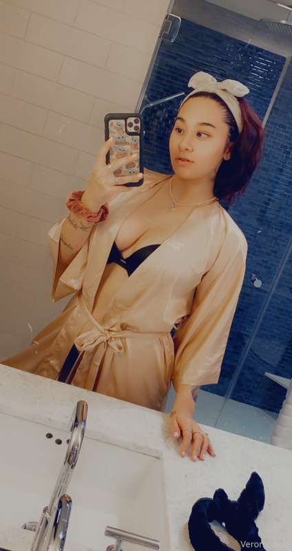 Shooting a lil shower set tomorrow morning 😍 1
