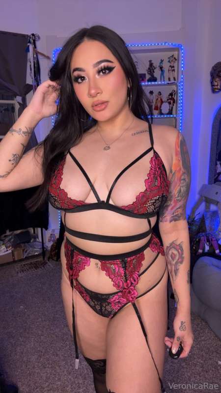 first half of the set 🖤 okay, maybe this is my favorite LOL .. 14