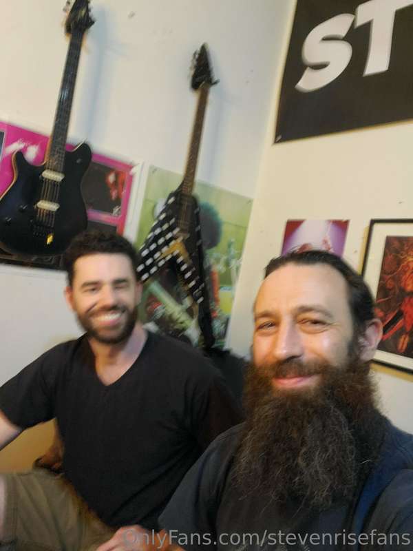 Going live with @fastflogger tonight at 7pm est, come say hi..