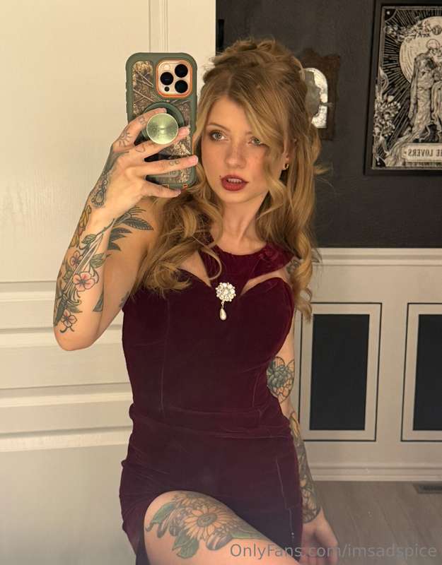I thought yall would like this dress🤭❤️ 2