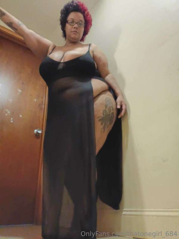 💋She has a Tummy and shes Yummy 😋🤤 @softsquishybbw *paid @yu..
