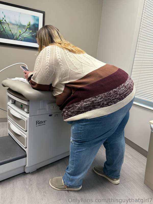 At the 17 week appointment feeling extra fluffy 2