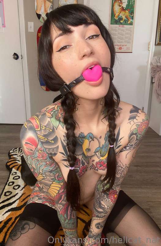 More ball gag pics as promised 😁💕 Which ball gag is your fav.. 6