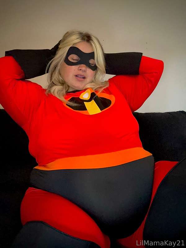 Man Elastigirl has let herself go…she can barely do her job,.. 20