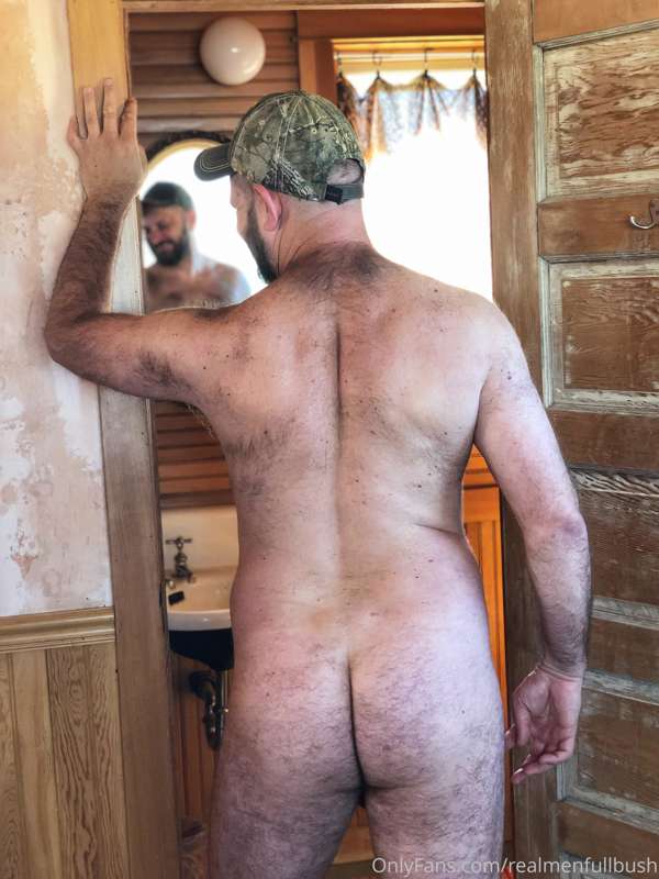 Here some shots including ones I never posted from the cabin.. 3