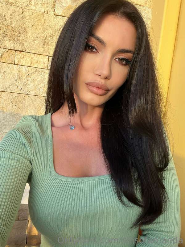 I'm sexy and I know it, so come get your dose of me. 😁