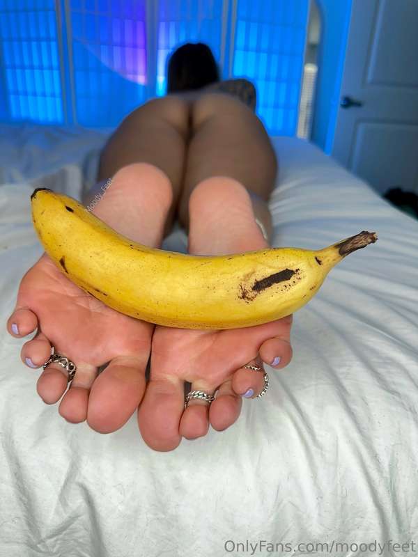 Weekly reminder that my customs are open!!♥️ 2