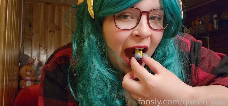 Queen_Bee - Fansly - 31 Jul, 2022 17