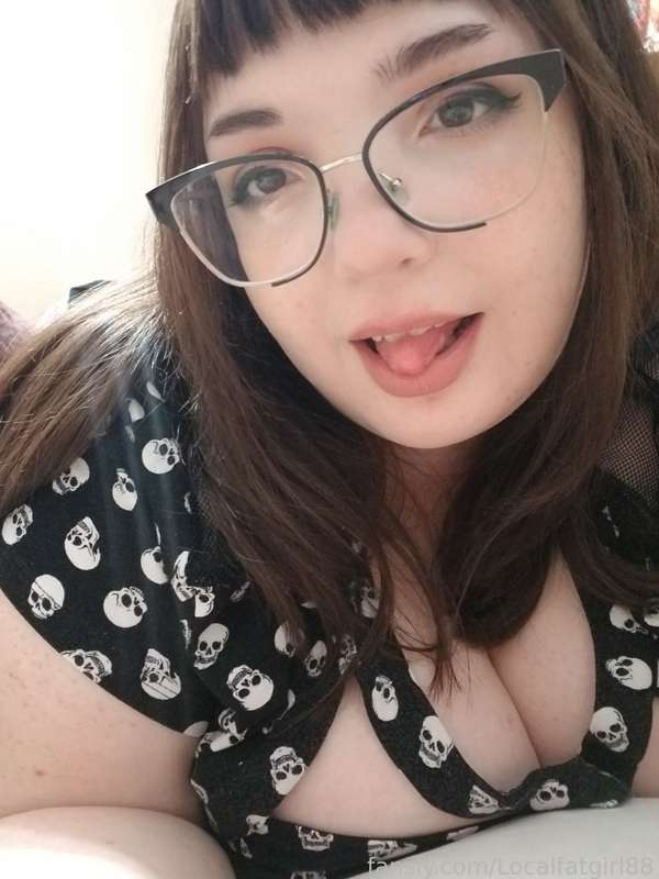 Localfatgirl88 - Fansly - 10 Jun, 2022 1
