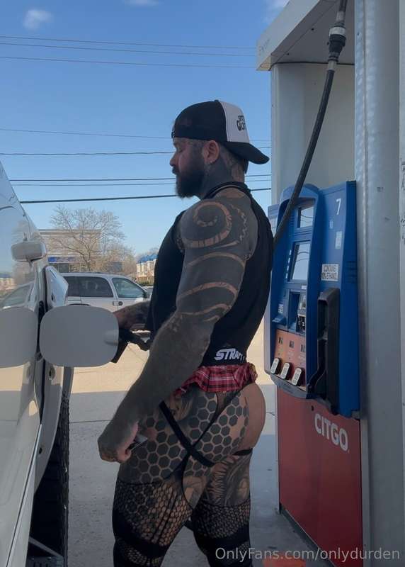 My truck has such a big tank ⛽️ 