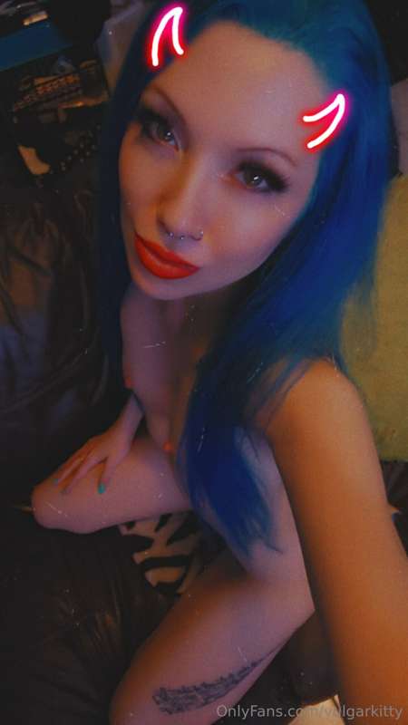 Kiss me and make me wet 💦