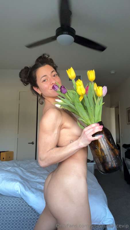 I hope your morning is as happy as mine 🌷 4