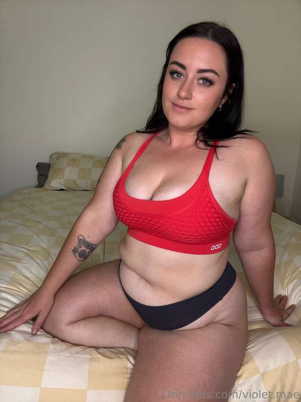 This red top makes me feel extra flirty. Should I be a good .. 2