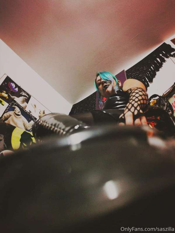 Tips is appreciated   want more? just let me know 🖤😍😈