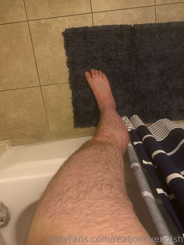 Shower time 🚿 😜 DM me!!!