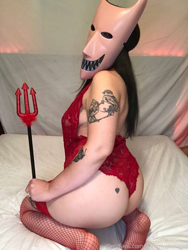 Lock ❤️ Now I’ve cosplayed all 3 of Boogey’s boys! 24