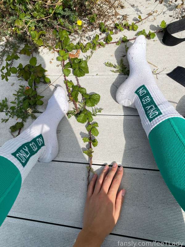 Feetlady - Fansly - 08 Oct, 2023