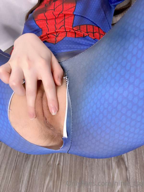 Are you down bad for this spider girl pussy? 2