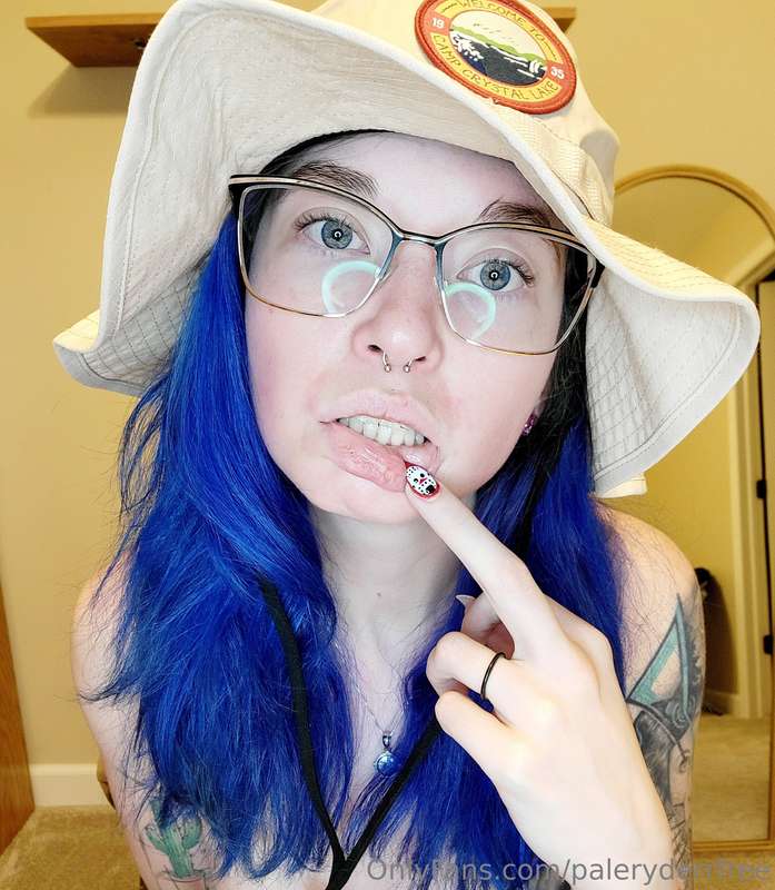 Happy Friday the 13th! 🥰 4