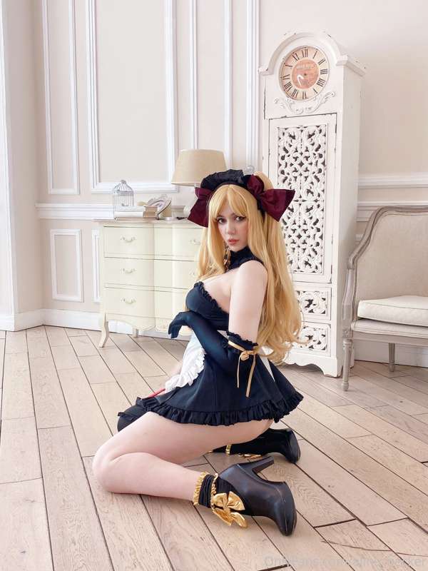Do you like me as a maid? (❁´◡`❁) 2