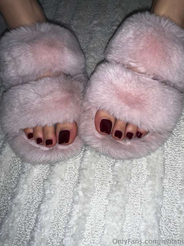 Painted my own toes last night with the colour you guys vote..