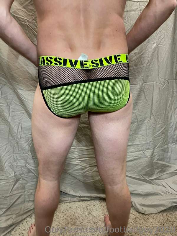 Sexy massive briefs! 1