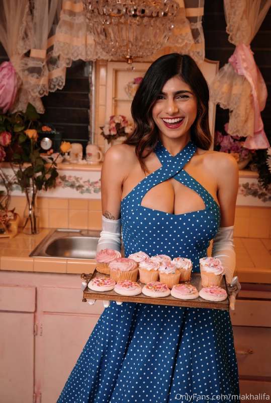 As a housewife, my personality will remain contagious, and m.. 1