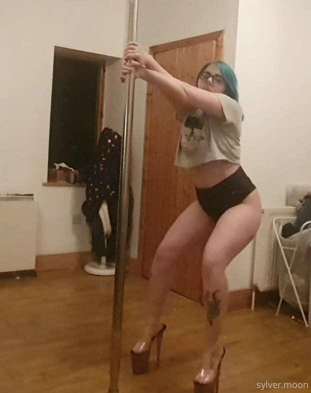 It's 130am and I just finished an hour of pole dancing -- vi.. 5