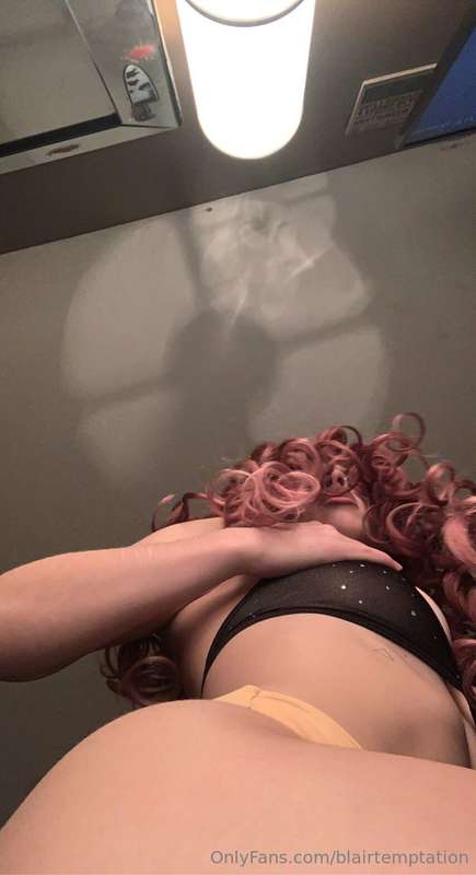 the view your getting before me sitting on your face😉😩😏