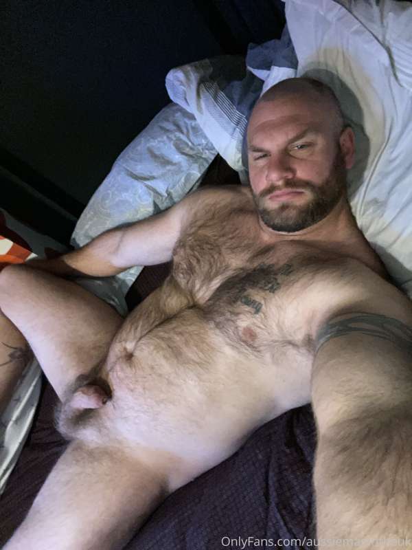 Cuddles anyone? 🐻🍆😛