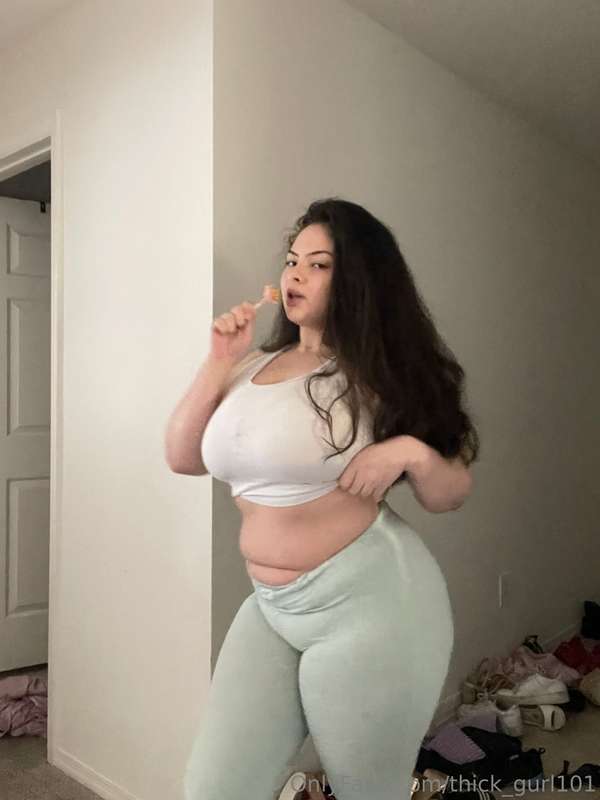 Thick_Gurl101 - Onlyfans - 02 Feb, 2025 17