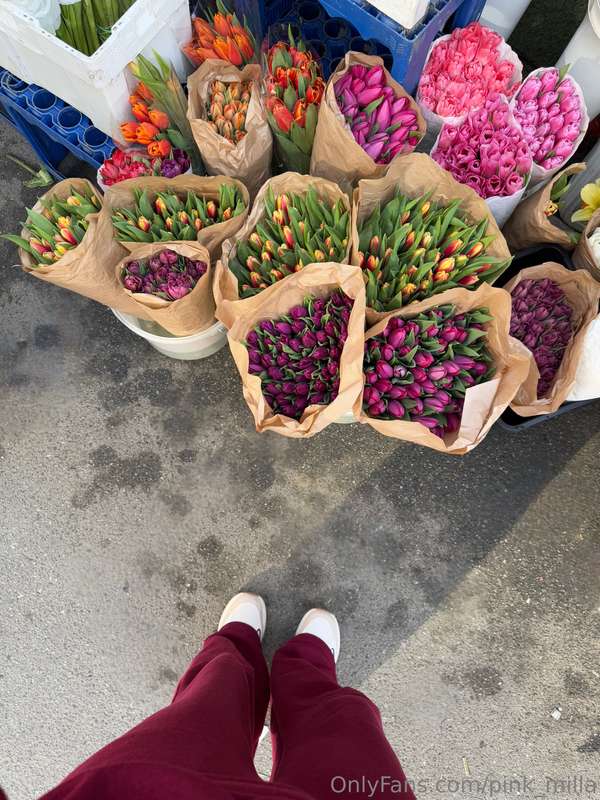 Spring is the time of flowers and I love it so much🥰 Try to ..
