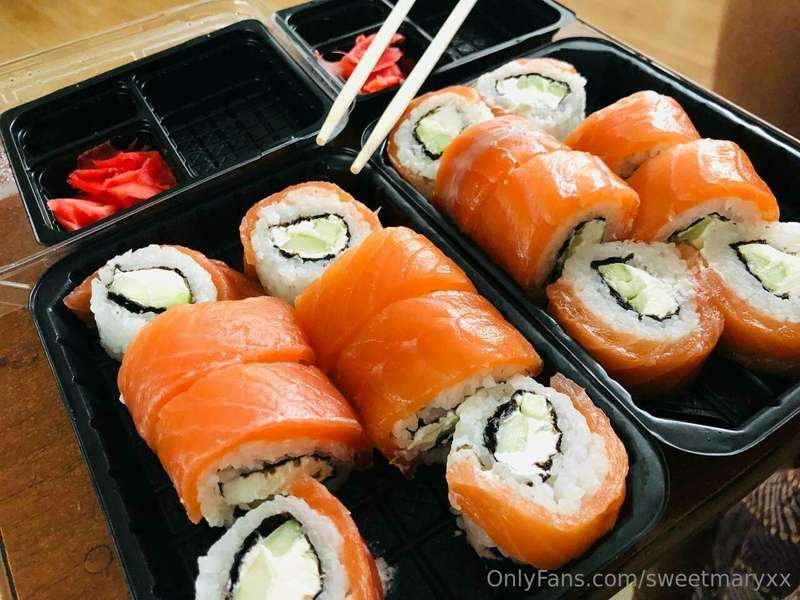 What kind of food do I like?😄😄 4