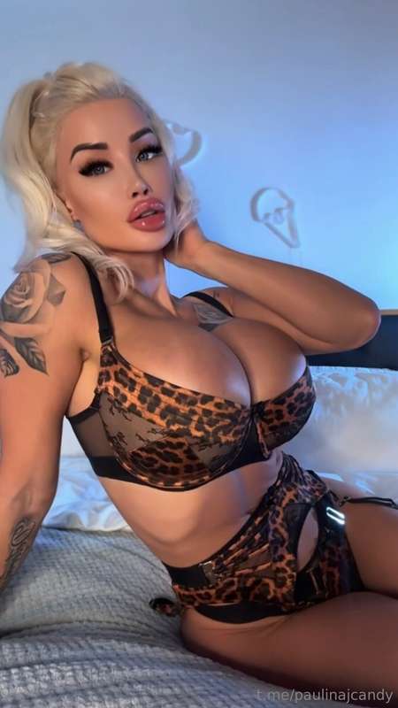 Ready to show me that cock? 🍆 $15 for a steamy dick rating 💋..