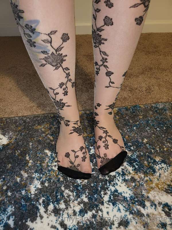 Pantyhose, pussy, and titties 8